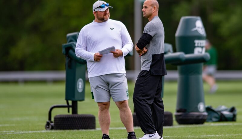 Jets Lose out on Another D-Lineman as Calais  Campbell Agrees to Terms With Falcons