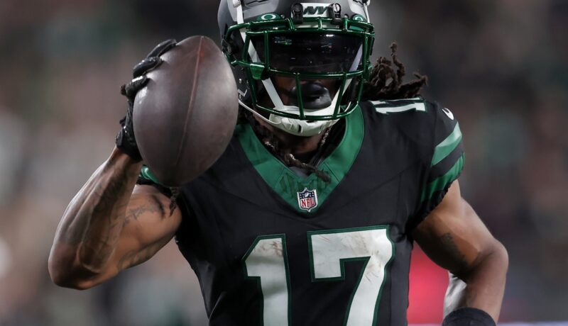 Jets Release Davante Adams, Allow Lazard to Seek Trade