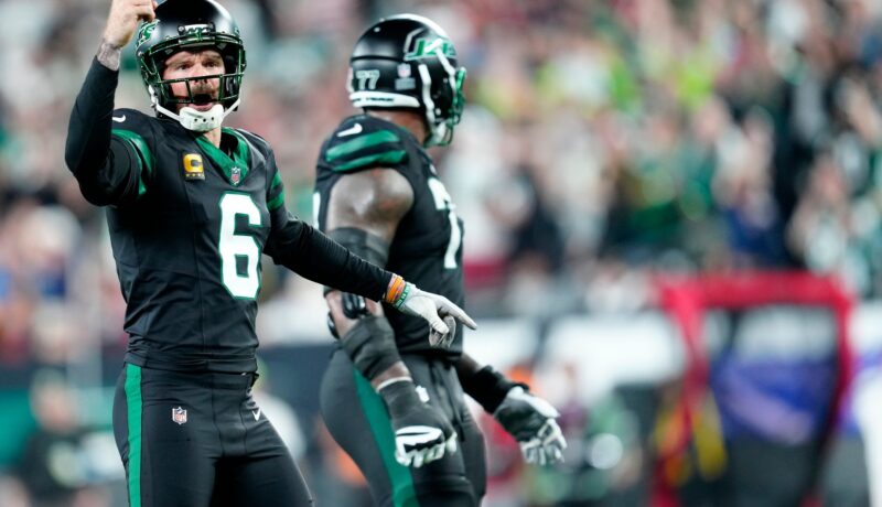 Jets Punt Thomas Morstead, add Kai Kroeger to Roster