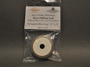 SR2155 – Tesoro Variegated Red Roll – 1/2″ x 32′