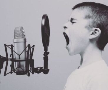 Google Improves Voice Search